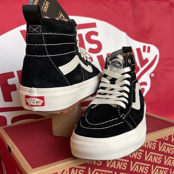 Vans Men’s Sk8-Hi Mite-1
(Suede) Black/Leopard
VNOA5HZY6D8
boots - sneakers - Picture 2 of 16